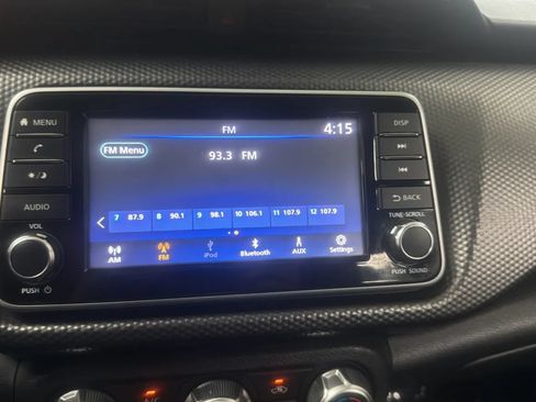 Used 2019 Nissan Kicks S FWD image 14