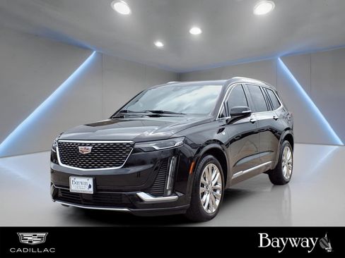 Certified 2025 Cadillac XT6 Premium Luxury w/ Technology Package image 1