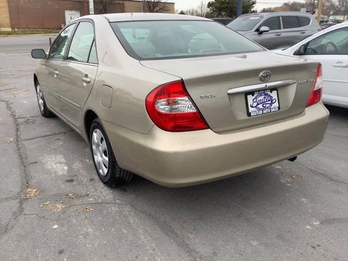 Used 2004 Toyota Camry LE image 12