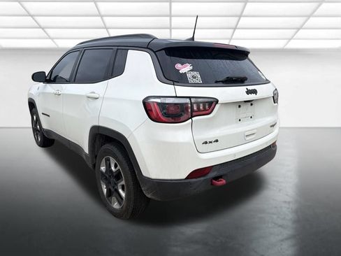 Used 2018 Jeep Compass Trailhawk w/ Leather Interior Group AWD/4WD image 4