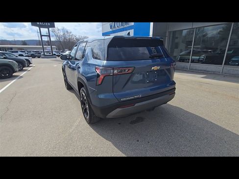 Used 2026 Chevrolet Equinox LT w/ Convenience Package II image 7