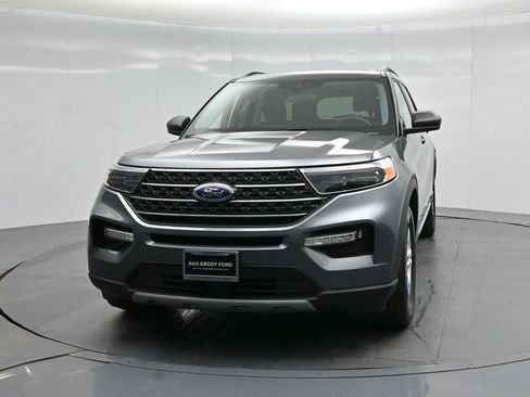 Certified 2023 Ford Explorer XLT w/ Equipment Group 202A image 60