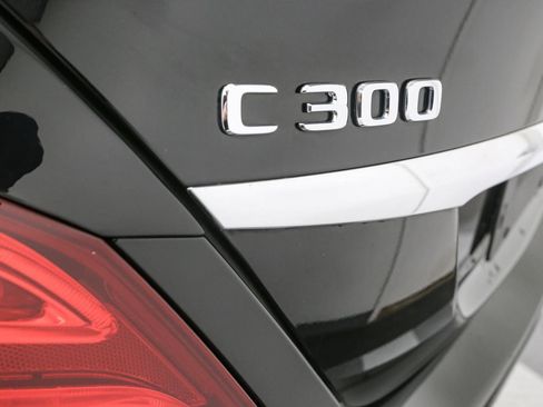 Used 2017 Mercedes-Benz C 300 4MATIC Sedan image 10