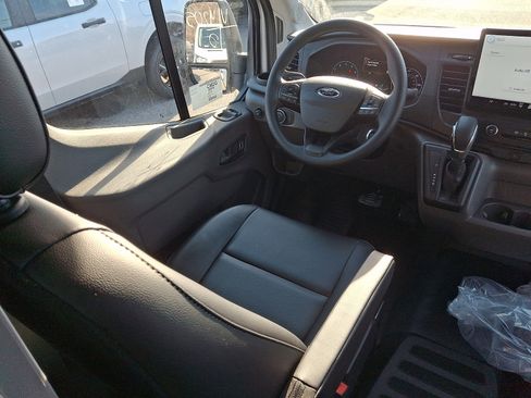 New 2025 Ford Transit 250 148 Medium Roof w/ Load Area Protection Package image 9
