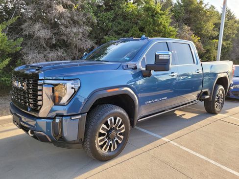 Used 2024 GMC Sierra 2500 Denali Ultimate w/ Max Trailering Package AWD/4WD image 1