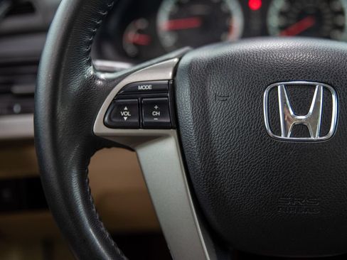 Used 2011 Honda Accord SE image 18