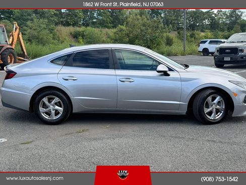 Used 2022 Hyundai Sonata SE FWD image 8