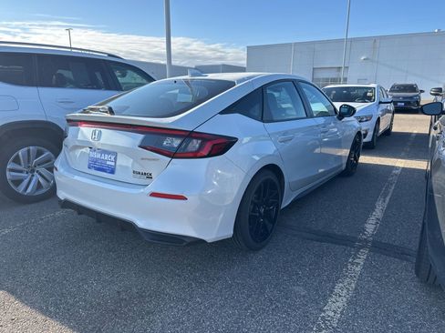 Used 2025 Honda Civic Sport image 3