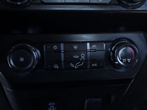 Used 2020 Ford F250 XL w/ Power Equipment Group image 38