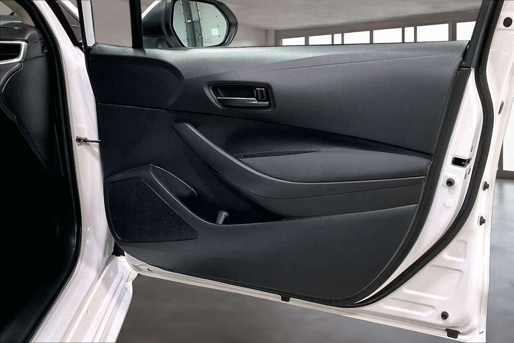 Used 2023 Toyota Corolla LE FWD image 29