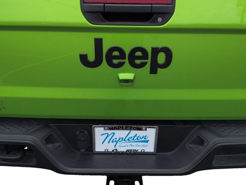 Used 2025 Jeep Gladiator Sport AWD/4WD image 32
