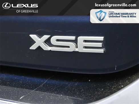 Used 2022 Toyota Highlander XSE image 11