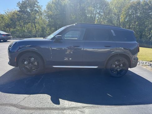 New 2025 MINI Cooper Countryman S image 2