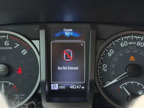 Used 2021 Toyota Tacoma TRD Off-Road image 20