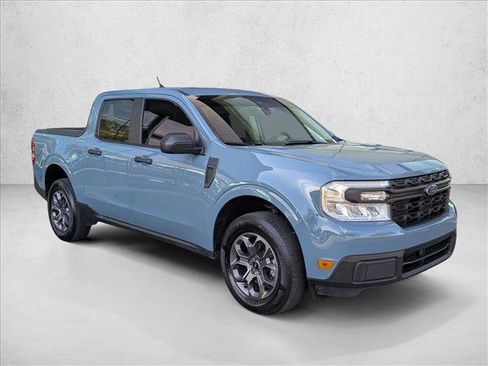Used 2023 Ford Maverick XL FWD image 3