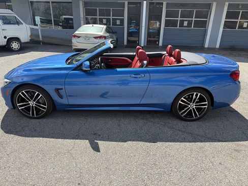 Used 2020 BMW 440i xDrive Convertible w/ M Sport Package image 3