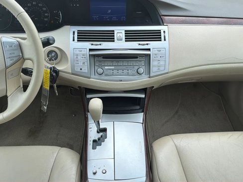 Used 2009 Toyota Avalon Limited FWD image 8