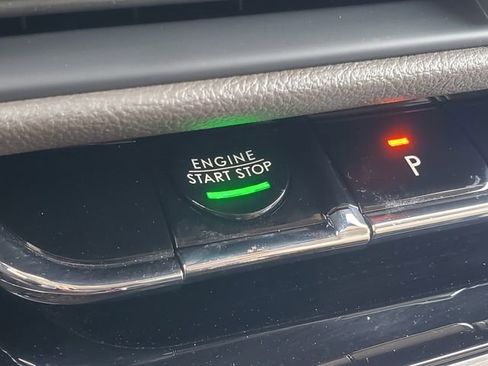 Certified 2024 Lincoln Corsair AWD w/ Equipment Group 101A image 17