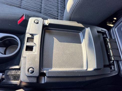 Used 2011 Jeep Wrangler Unlimited Sport AWD/4WD image 37