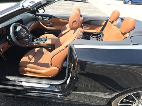 Used 2023 Mercedes-Benz E 450 Cabriolet image 13