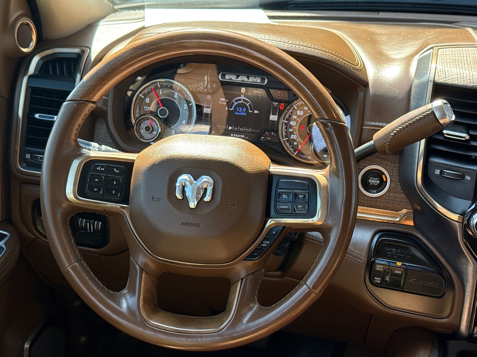 Used 2022 RAM 3500 Limited AWD/4WD image 15