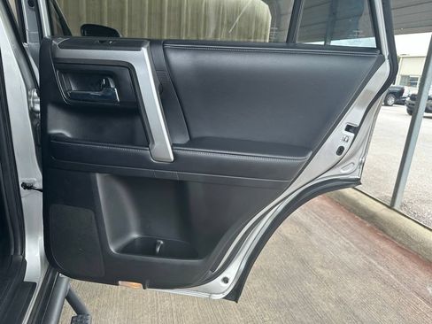 Used 2019 Toyota 4Runner SR5 Premium AWD/4WD image 32