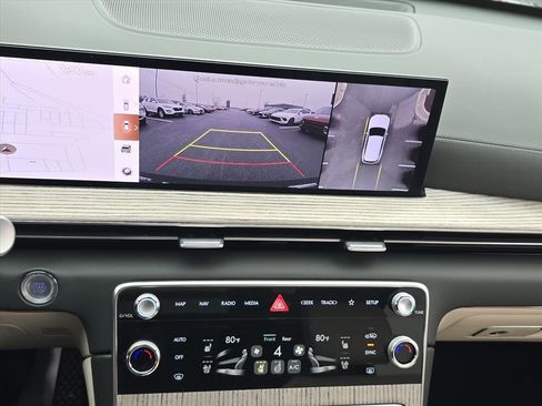 Used 2025 Genesis GV80 2.5T Prestige image 16