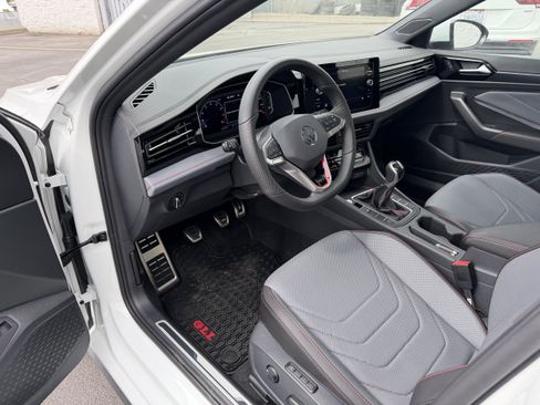 New 2026 Volkswagen Jetta GLI Autobahn FWD image 9
