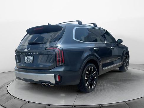 Used 2024 Kia Telluride SX FWD image 3