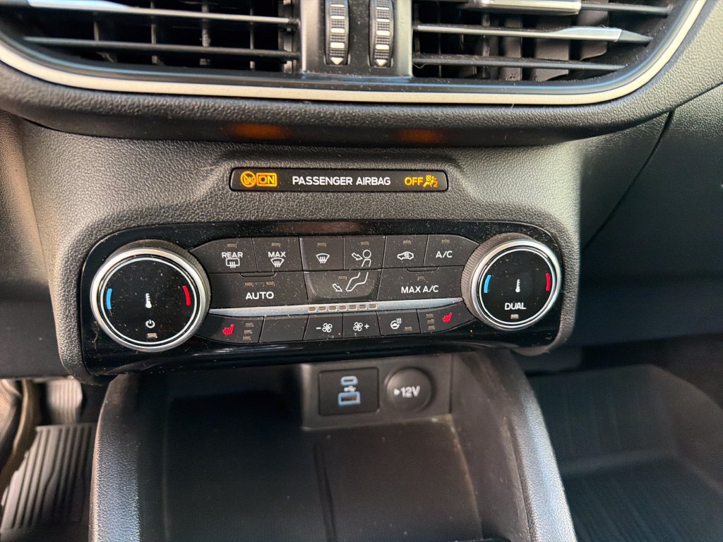 Used 2022 Ford Escape SEL AWD/4WD image 18