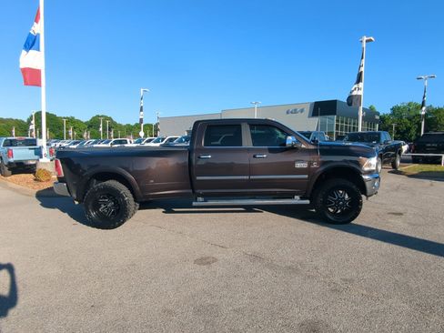 Used 2017 RAM 3500 Laramie Longhorn AWD/4WD image 9