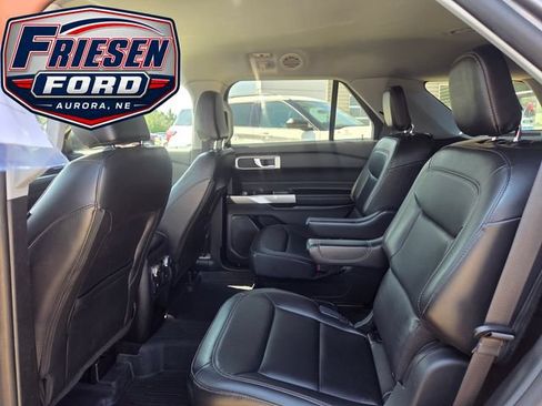 Used 2021 Ford Explorer XLT w/ Equipment Group 202A AWD/4WD image 23