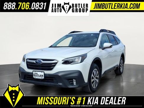 Used 2020 Subaru Outback Premium image 1