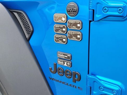 Used 2023 Jeep Wrangler Unlimited Sport AWD/4WD image 10