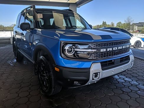 Used 2025 Ford Bronco Sport Badlands w/ Badlands Tech Package AWD/4WD image 4