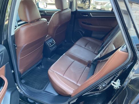 Used 2019 Subaru Outback 3.6R Touring w/ Popular Package #3A AWD/4WD image 35