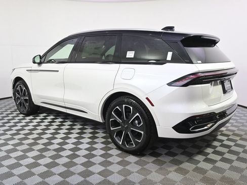 New 2026 Lincoln Nautilus Reserve AWD/4WD image 3