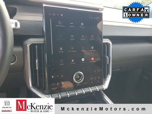 Used 2026 GMC Acadia Elevation w/ Elevation Premium Package AWD/4WD image 15