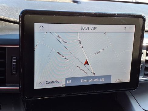 Certified 2020 Ford Explorer XLT w/ Equipment Group 202A image 19