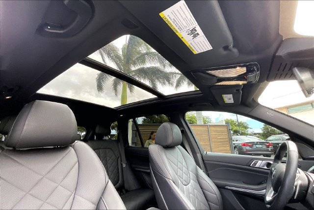 Used 2024 BMW X5 xDrive40i w/ Parking Assistance Package AWD/4WD image 21