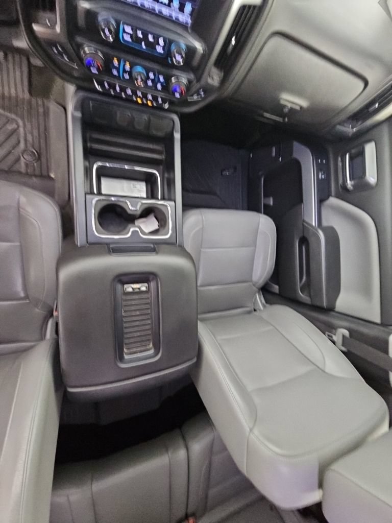 Used 2018 Chevrolet Silverado 1500 LTZ Z71 w/ Centennial Edition AWD/4WD image 29
