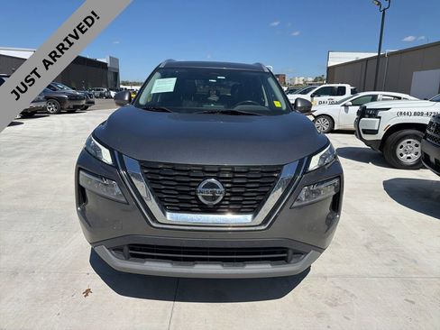 Certified 2021 Nissan Rogue SV w/ Premium Package image 2