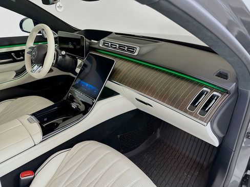 Used 2025 Mercedes-Benz S 63 AMG S image 33
