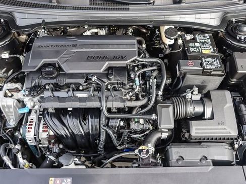 Used 2025 Kia K4 LXS image 29