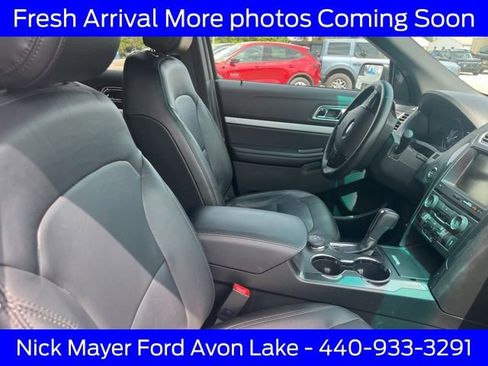 Used 2016 Ford Explorer XLT w/ Equipment Group 202A AWD/4WD image 12