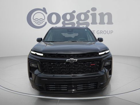 New 2026 Chevrolet Traverse RS w/ LPO, Floor Liner Package FWD image 8