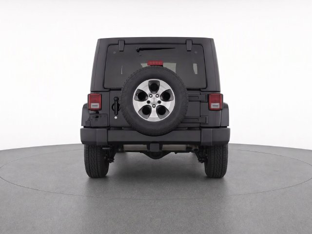 Used 2016 Jeep Wrangler Unlimited Sahara w/ Connectivity Group AWD/4WD image 5