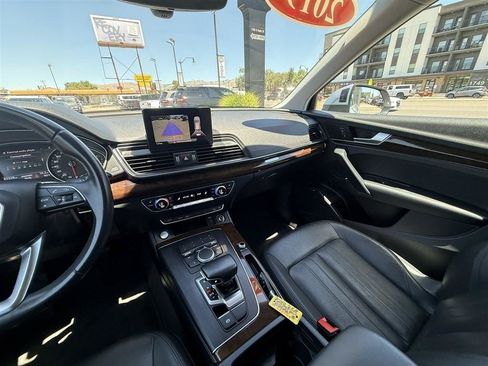 Used 2019 Audi Q5 2.0T Premium w/ Convenience Package AWD/4WD image 25