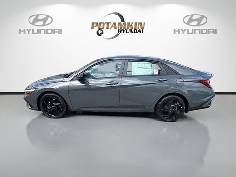 Certified 2026 Hyundai Elantra Sport FWD image 8