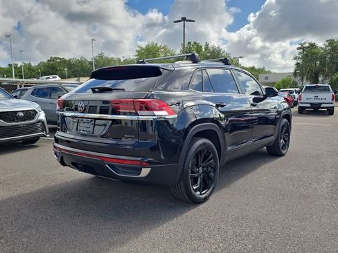 Used 2023 Volkswagen Atlas Cross Sport SE w/ Panoramic Sunroof Package AWD/4WD image 8